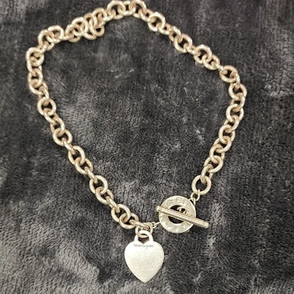 Tiffany & Co. Silver 16" Necklace Choker with Heart Charm and Circle Toggle - Picture 8 of 12